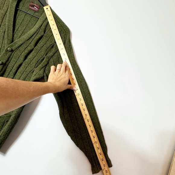 Vintage 1960s Van Heusen 100% Imported Shetland Wool Cardigan Green Size Medium - Picture 11 of 12